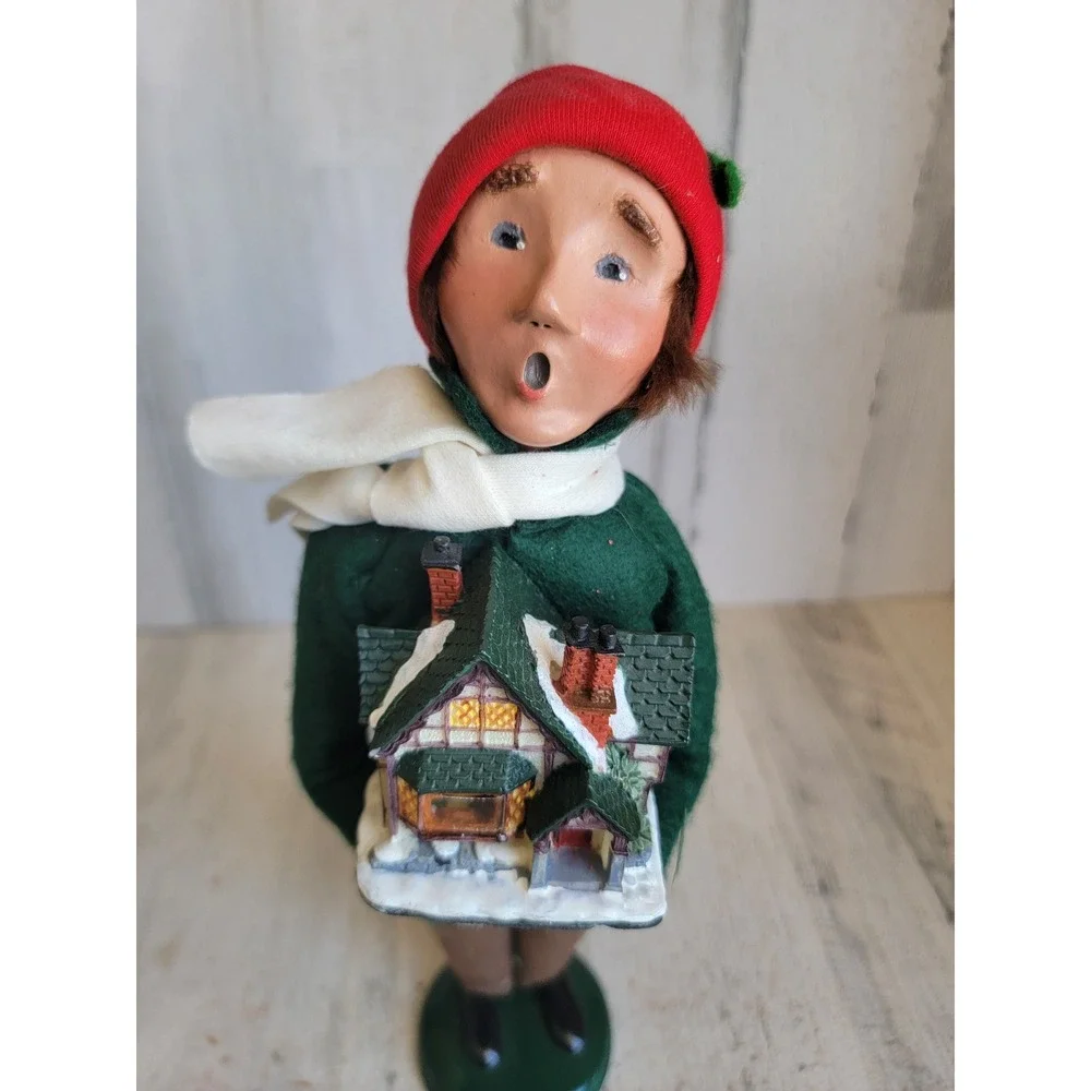 Byers choice Victorian man Caroler holding village house Xmas home decor